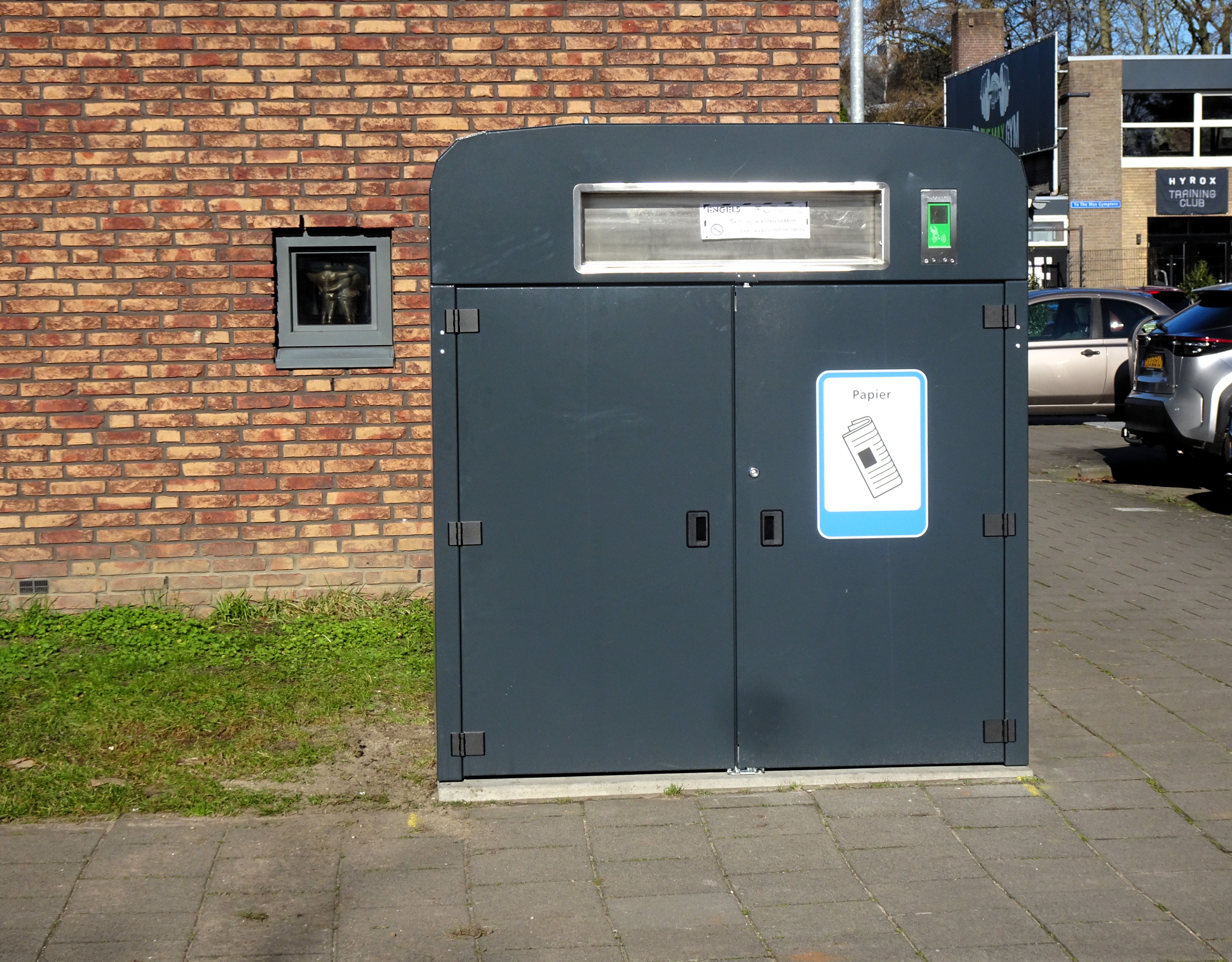 Foto bovengrondse papiercontainer 