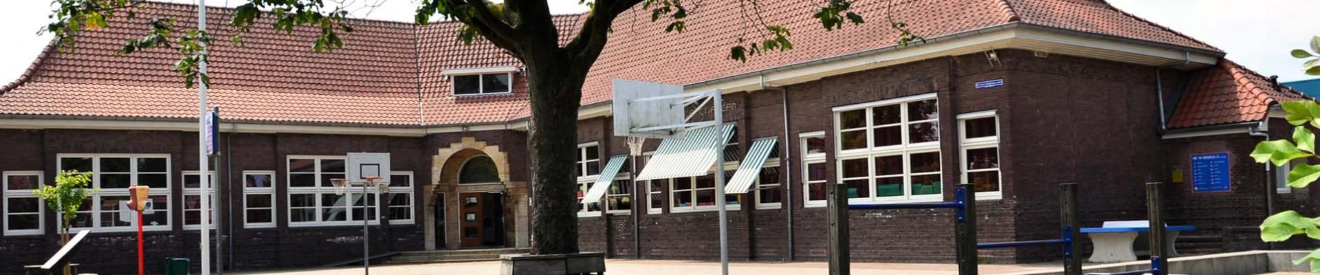 Project Rotonde Godfried Schalckenstraat - Haasdijk in Made