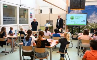 Uitleg over E-waste op de basisschool